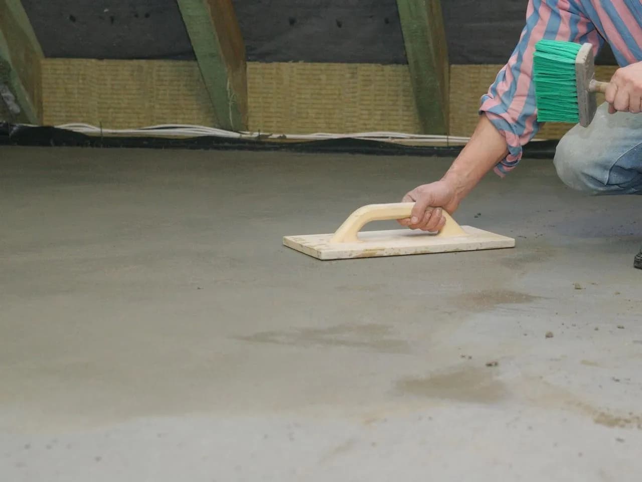 Zacieranie betonu z gruszki po jakim czasie - uniknij błędów w czasie